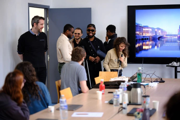 Rencontre avec les stagiaires déficients visuels du centre de formation Valentin Haüy